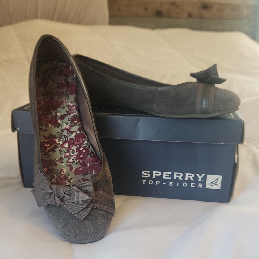 Sperry Women's Bella Graphite Suede Bow Loafers